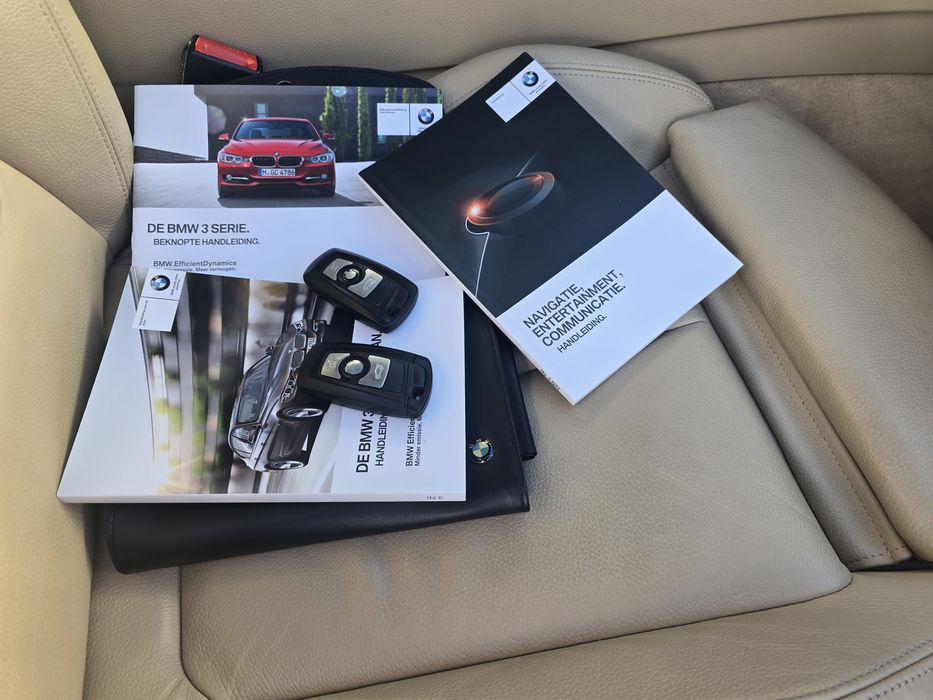 Bmw 320i 170cv full extras 2013