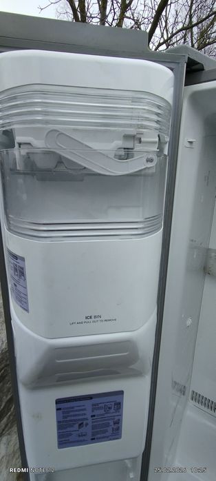 kostkarka do lodówki LG GR-P227HTQV