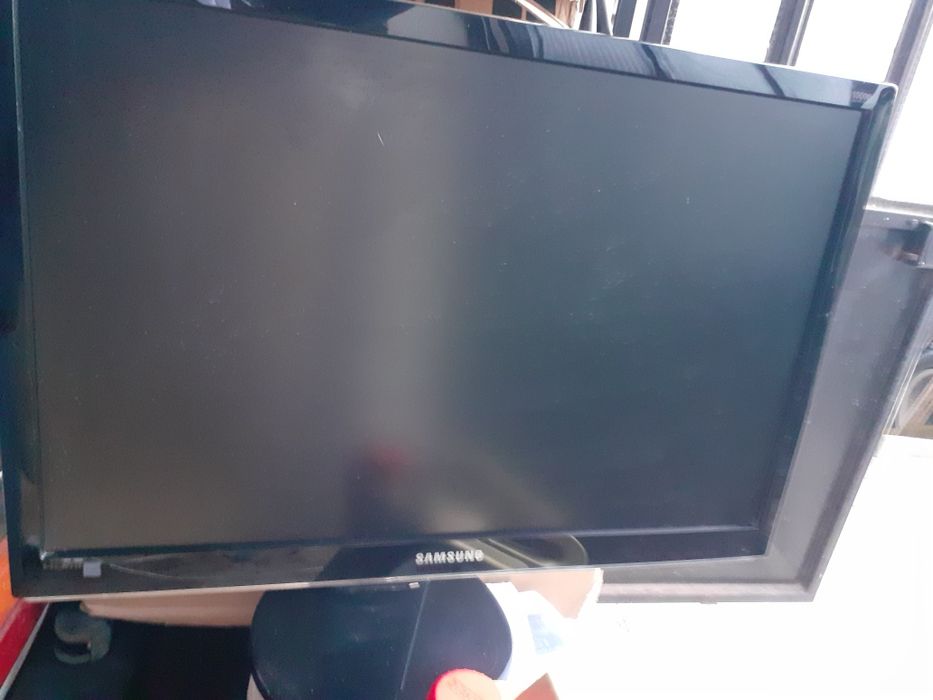 Monitor samsung syncmaster 2493hm rotativo sem imagem