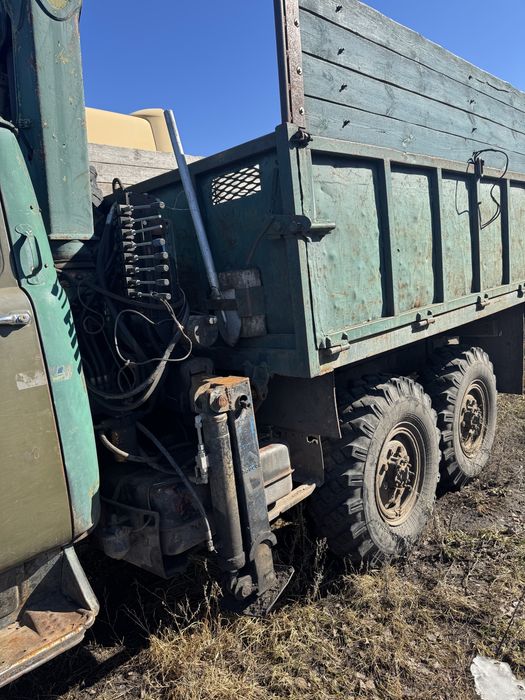 ЗИЛ 131 самосвал, с манипулятором и захватом. Манипулятор…..