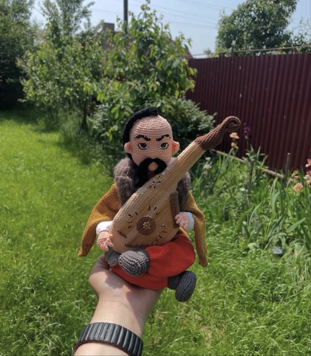 Козак Мамай звʼязаний гачком