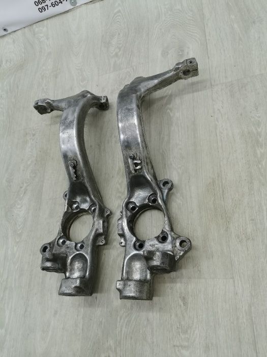 Поворотний кулак цапфа Audi A6 C6  A4 B6 B7 А6 С5 С6 А4