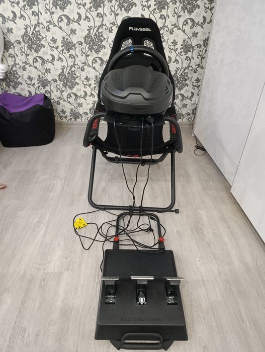 Thrustmaster T300 RS GT + Playseat Challenge | PS5/PS4/PC