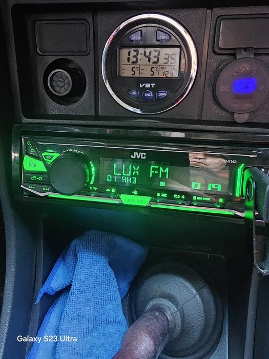 Автомагнитол Jvc Kd X-143