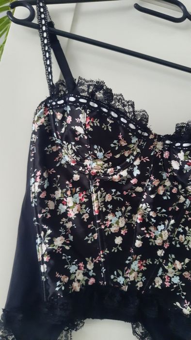 Czarny gorsecik Milanni r. 70 B# bielizna modelująca