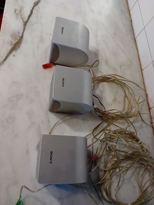 Conjunto de 3 Colunas Pequenas Sony
