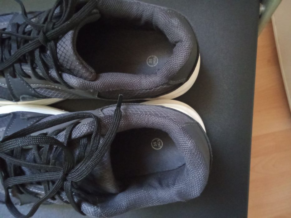 Buty dla chłopca 35