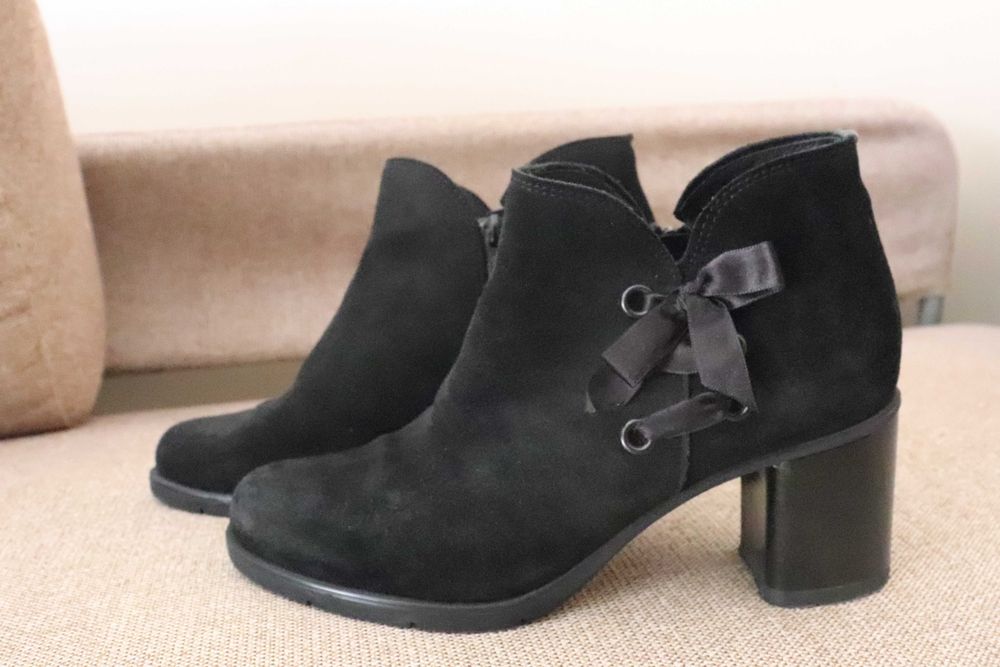 Botas de camurça pretas