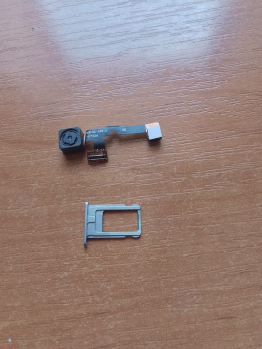 Продам запчасти на айфон 6