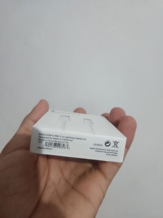 Caixinha e cabo carregador para iphone