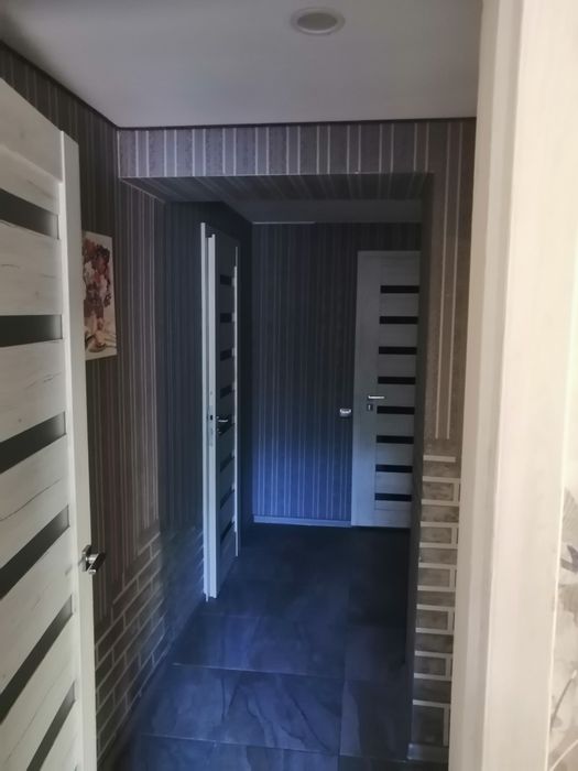 Продам будинок і земельну ділянку