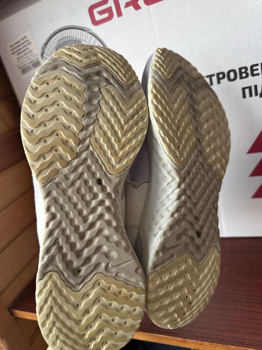 Жіночі кросівки Nike