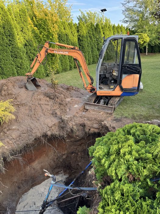 Wynajem minikoparki hitachi ex15 + laweta