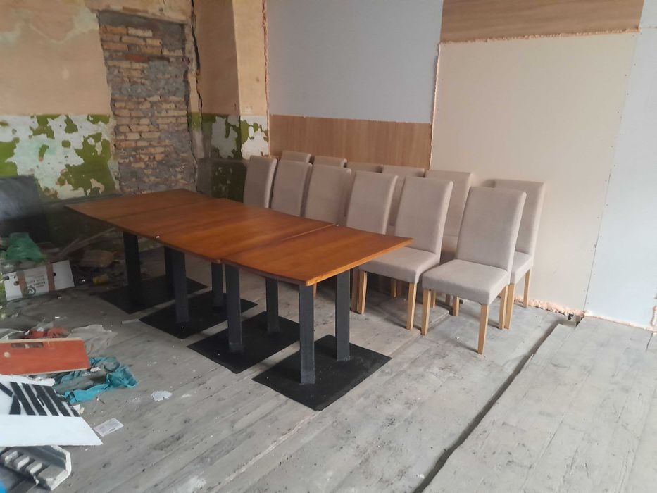 Столи, стільці, лавки для кав'ярні