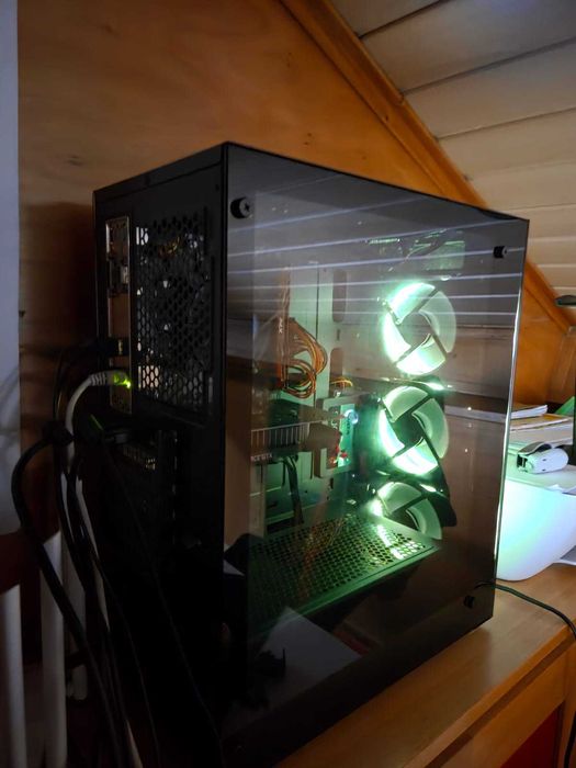 PC GAMING preservado e em ótimo estado