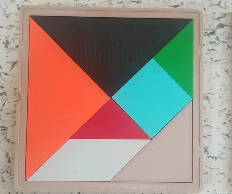 Tangram com Caixa Magnética