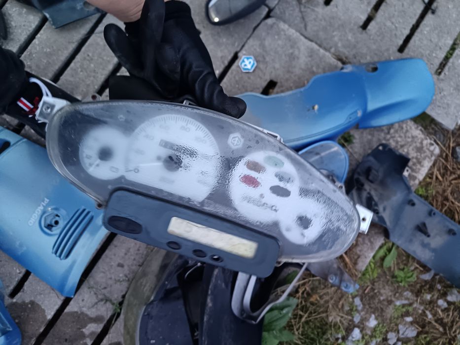 Licznik, prędkościomierz Piaggio skipper 2t