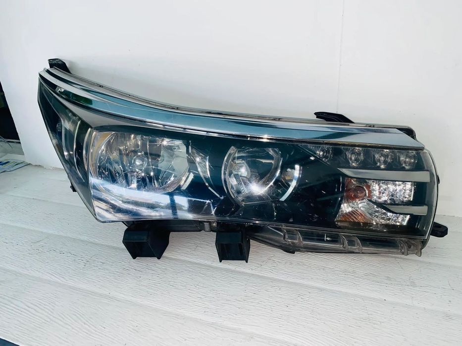 Farol Direito Toyota Corolla Sedan - 2015 / 2017 - F1421