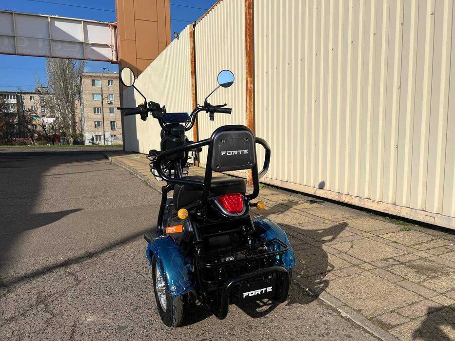 Трицикл аккамуляторный Forte S1-P600
