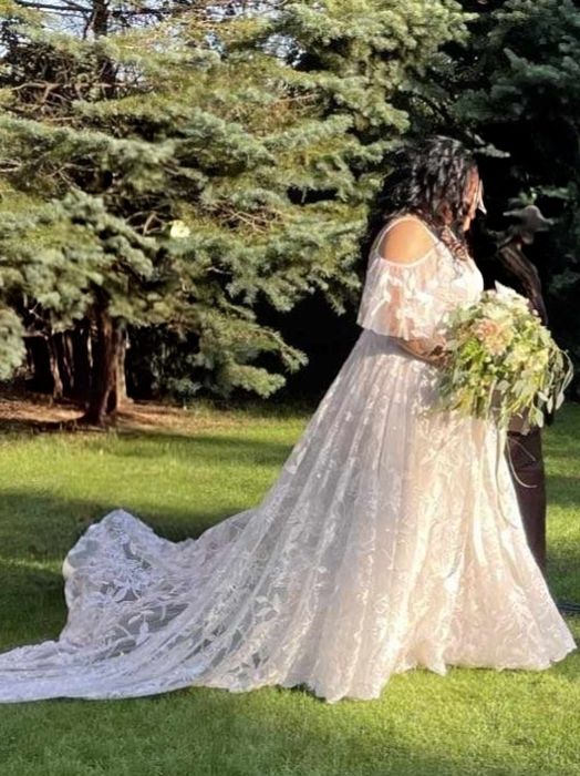 Suknia ślubna plus size