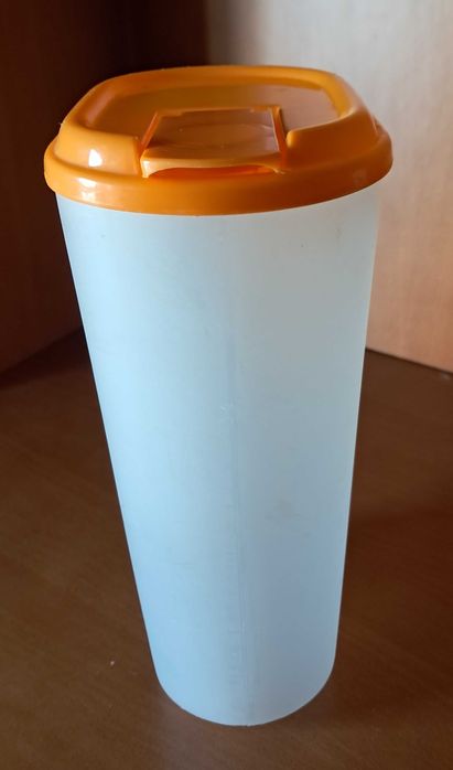 Recipiente para alimentos com tampa