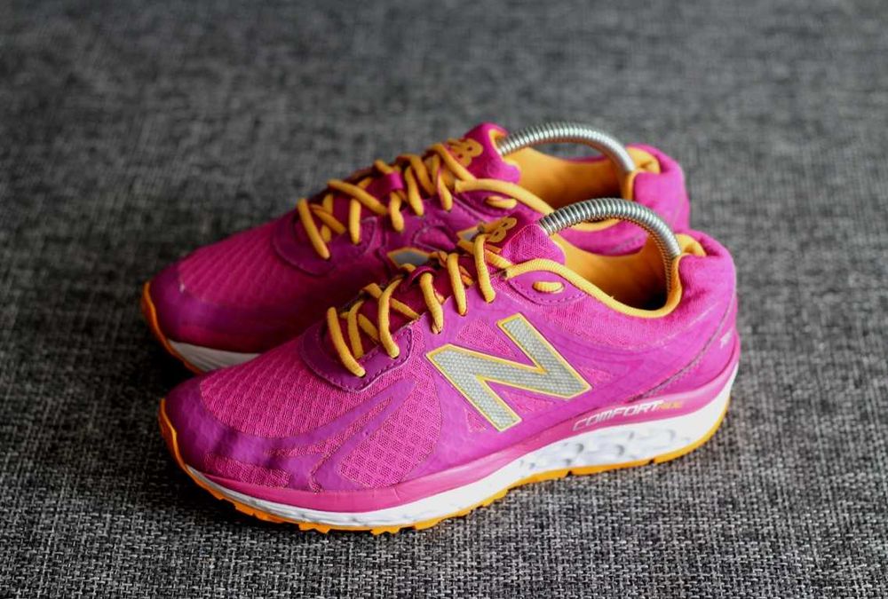 Кросівки бігові New Balance 720 V3 Оригінал 39р