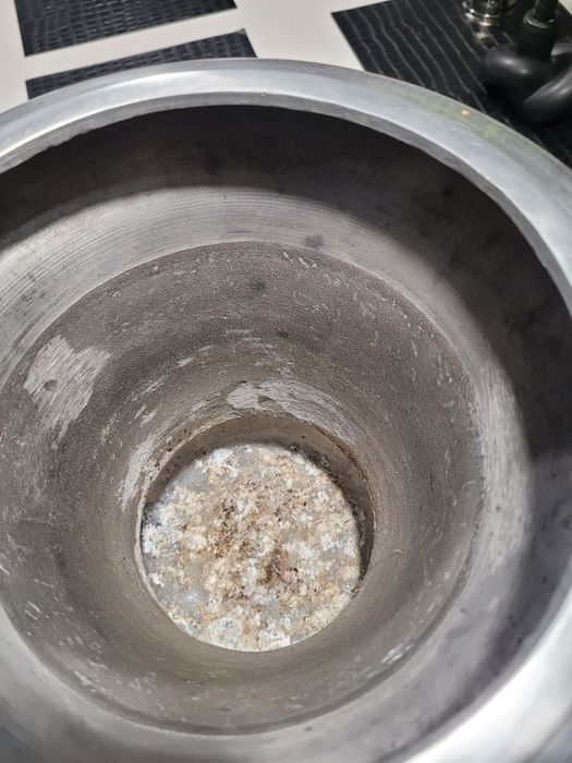 Doniczka duza wysoka osłonka wazon metal na nóżce