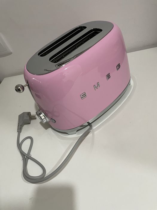 Torradeira SMEG Rosa  Nunca Usada TSF01PKEU