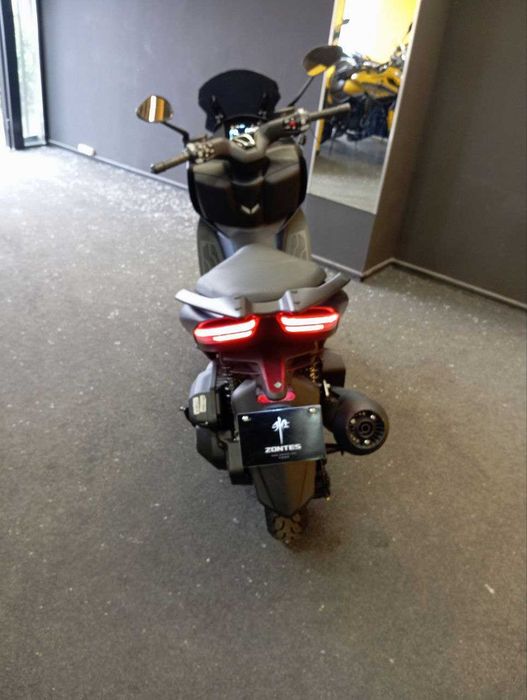 Скутер ZONTES ZT125-D