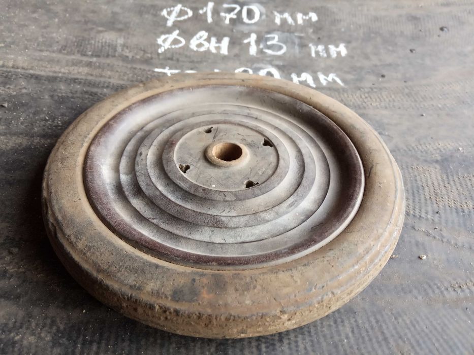 Колесо для тачки-тележки садовой