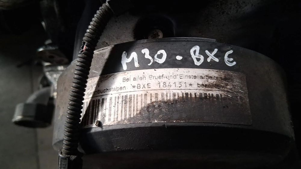 Motor Volkswagen Golf V 1.9 tdi 105cv refª BXE