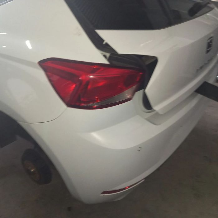 Farol tras lado condutor seat ibiza 5 KJ1