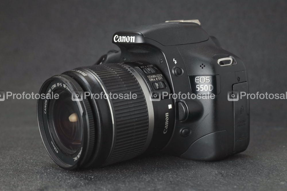 Фотоапарат Canon EOS 550D kit 18-55mm IS
