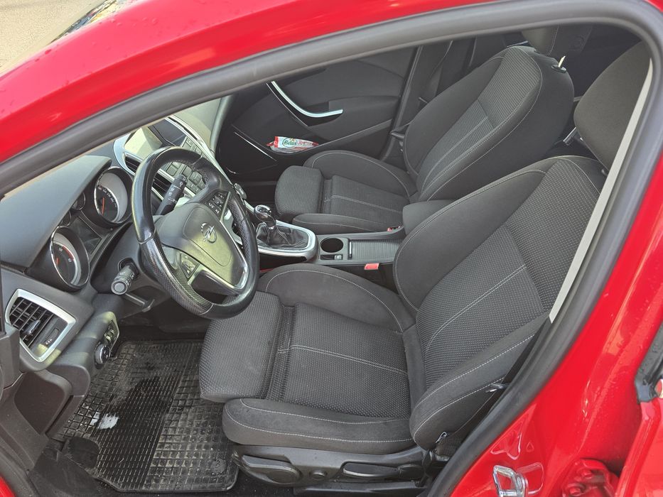 Opel Astra J 1.7cdti 125km