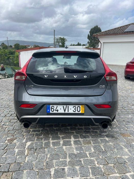 Volvo V40 R-Design D2
