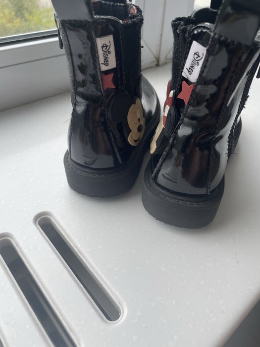 Ботинки для дівчинки,28 розмір , ZARA