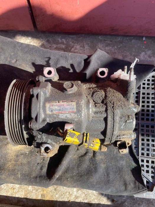 Компресор кондиціонера 9651911480 Citroen  Berlingo  307 308 508