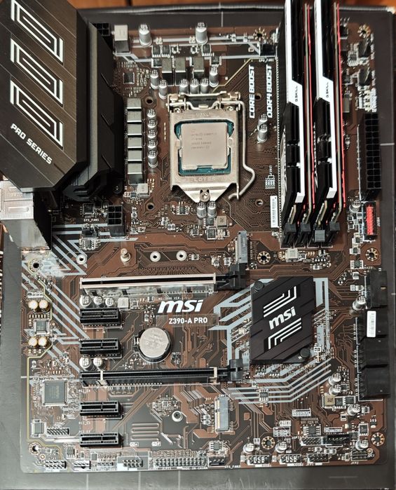 Комплект Z390-A PRO, intel core i7 -9700, ОЗУ 32 GB ,COOLER ZALMAN