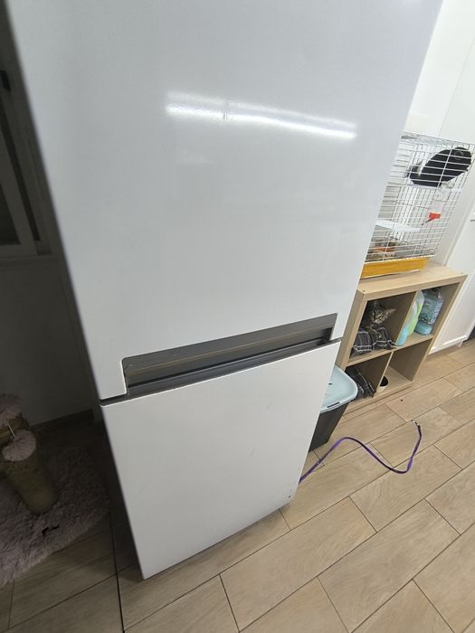 Maquina de lavar e frigorífico
