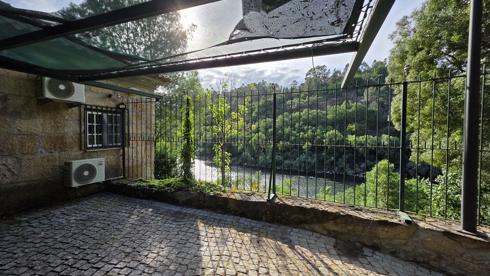 Quintinha com Moradia em lugar de sonho Rio Minho Melgaço
