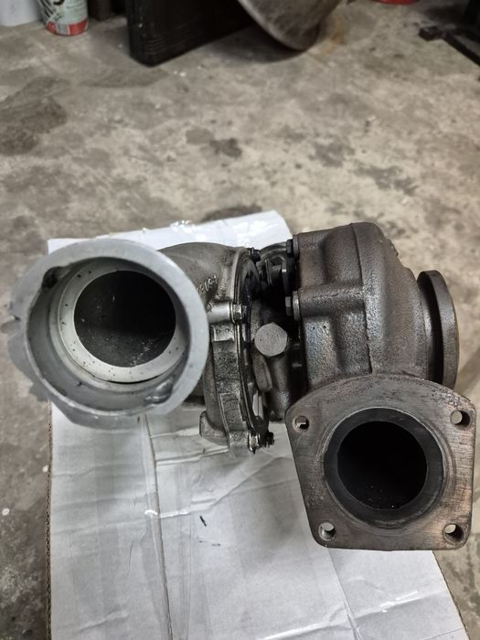 Turbosprężarka vw t5 2.5 tdi AXE