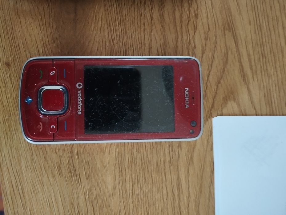 Seis telemóveis antigos