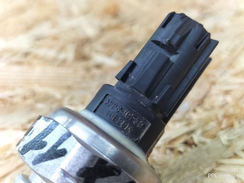 Lexus NX II 21- 2.5 RAV4 Camry Датчик давления топлива 89458-33042