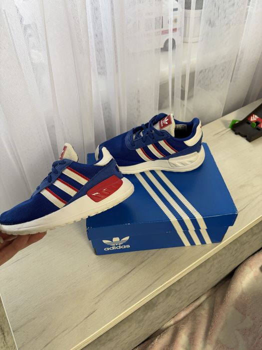 Кросівки дитячі adidas