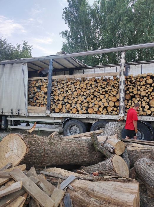 Продаю дрова колоті і пеньками доставка і самовивіз