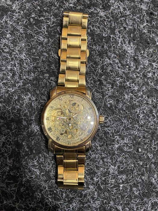 Годинник скелетон