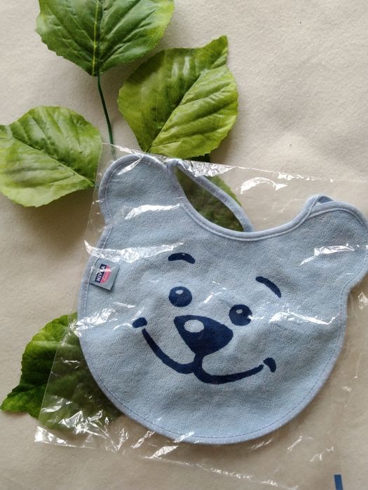 Śliniak śliniaczek ochraniacz okrycie osłona smoczek Nivea