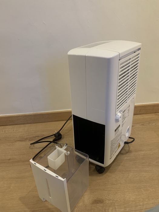80€ Desumificador Ruby 16L com 1 ano, filtro limpo e tenho 2 em stock.