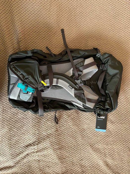 Туристичний наплічник Thule Capstone 40L Obsidian