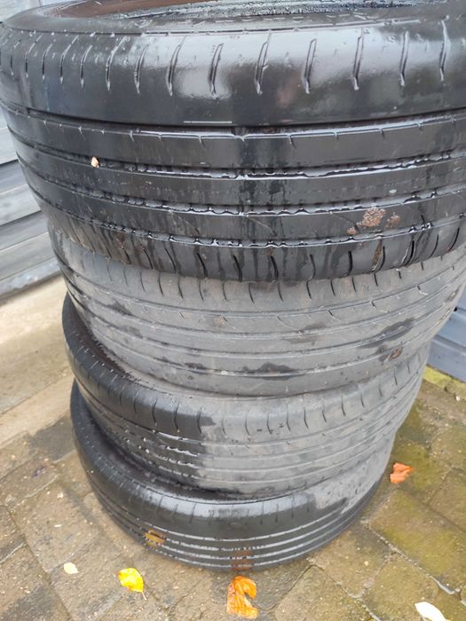 Komplet opon letnich Continental 215/55 R18 95H (zdjęte parę dni temu z Opel Mokka)
